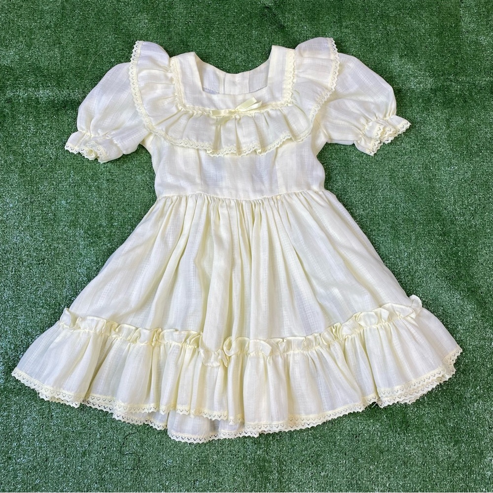 Vintage yellow girls dress